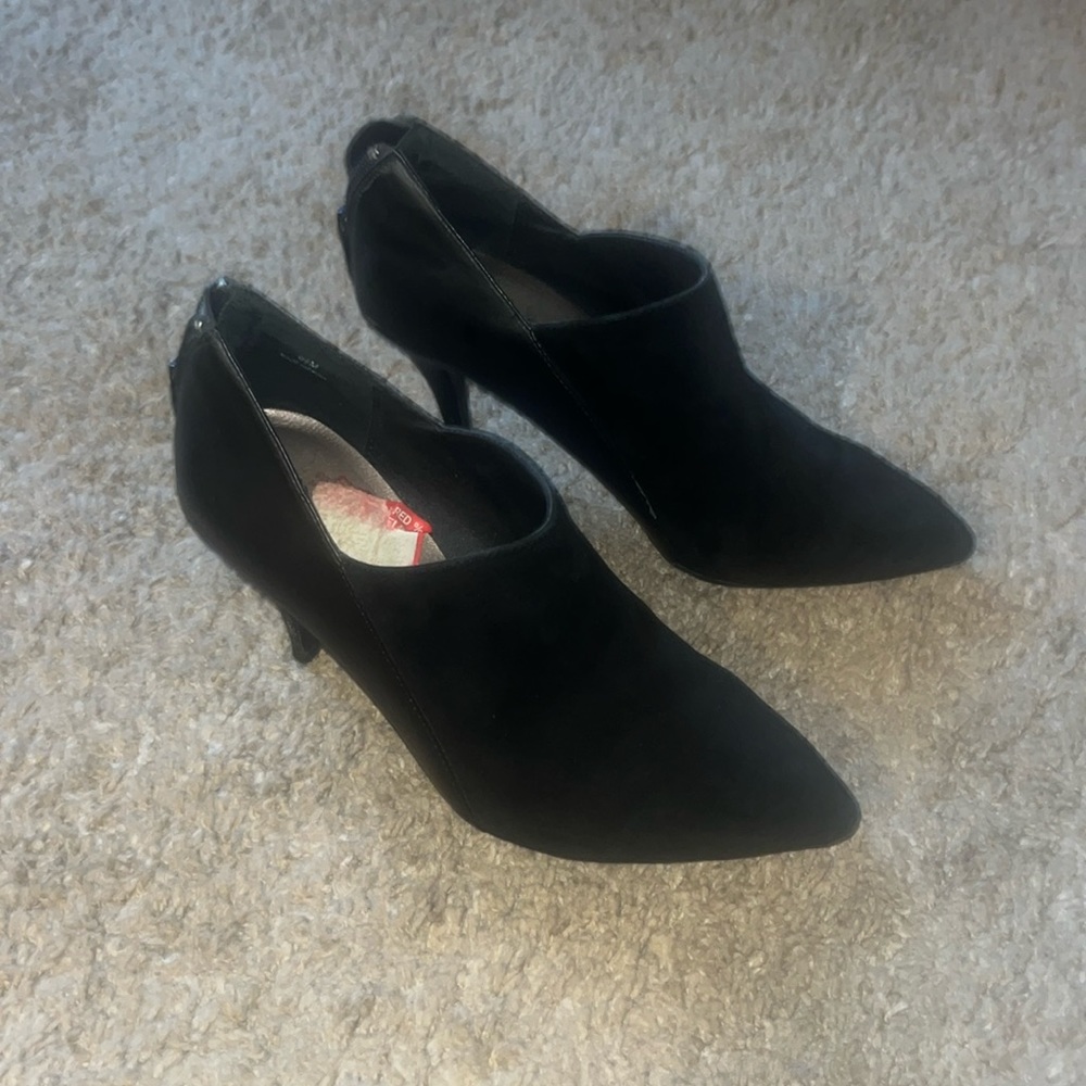 Black heels